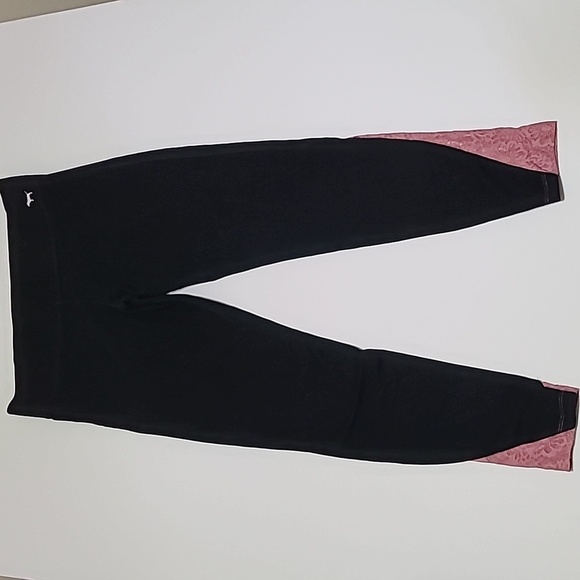 PINK VICTORIA'S SECRET YOGA Black Leggings Pink Lace Inset - Size Large - Picture 1 of 12